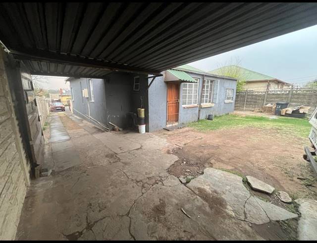 5 BEDROOM HOUSE FOR SALE IN ROSETTENVILLE